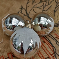 sølv med glittersne julekugler gamle glas 